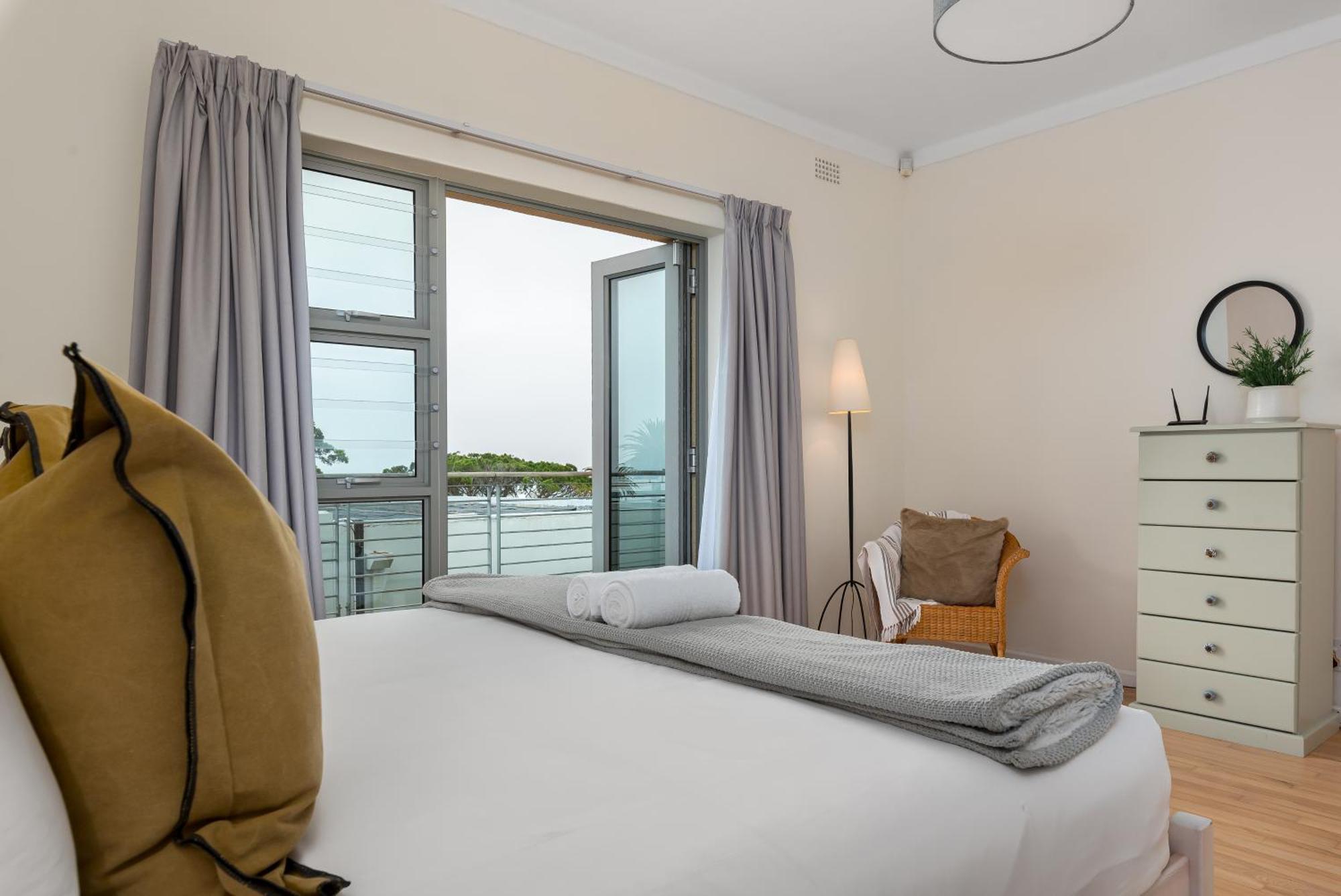 Camps Bay Caprice - 3 Min Walk To * Cape Town